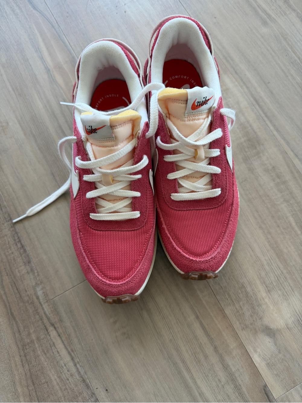 Nike women’s waffle debut vintage adobe red white casual sneakers. - Picture 2 of 5